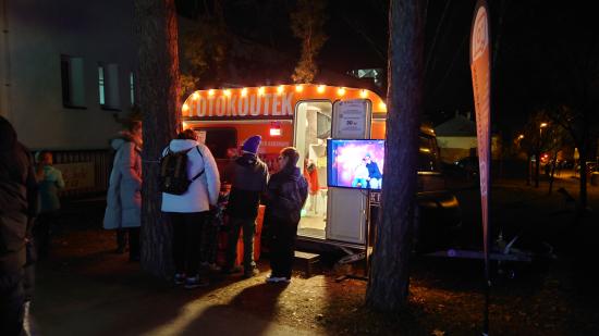 Galerie S fotokaravanem na vánočních trzích ZŠ Řevnice 2024