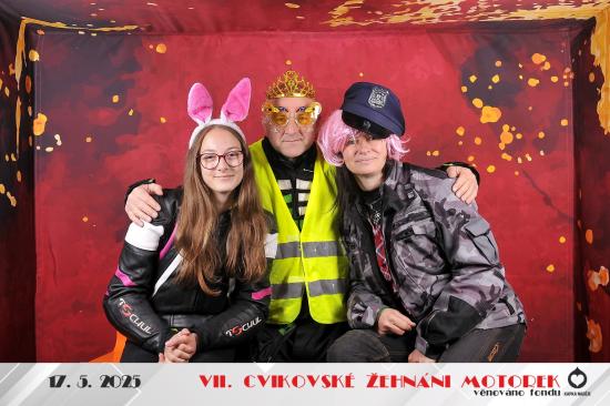 Fotografie z alba vii.-cvikovske-zehnani-motorek,-kostel-stare-alzbety-uherske