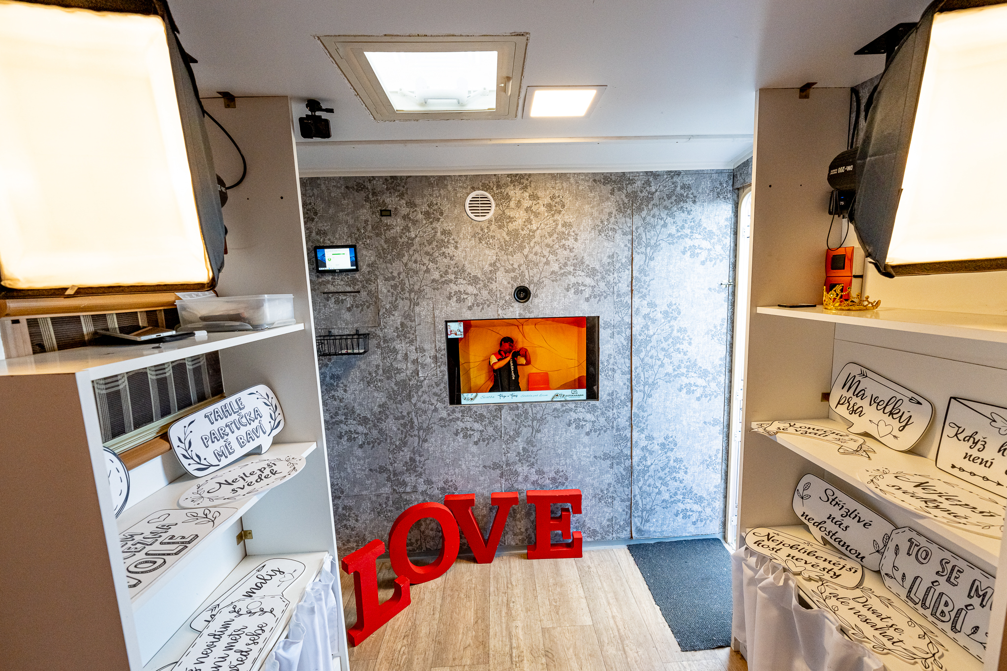 Jaký fotokoutek vybrat na svatbu a čemu se raději vyhnout